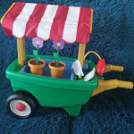Little Tikes: 2-in-1 Garden Cart and Wheelbarrow